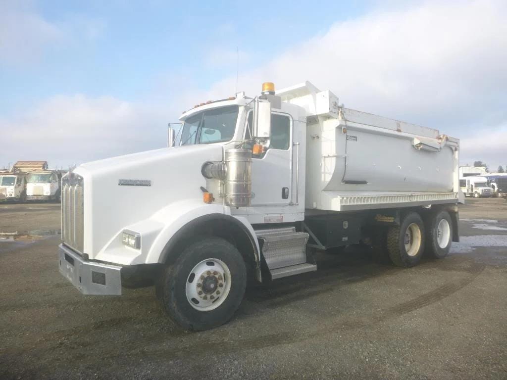 2010 Kenworth T800 Equipment Image0