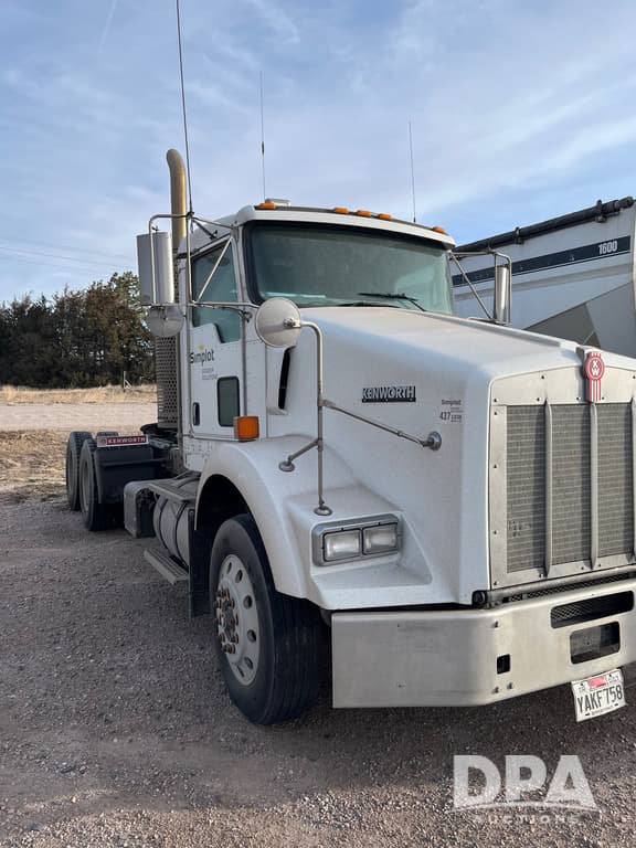 Image of Kenworth T800 equipment image 1