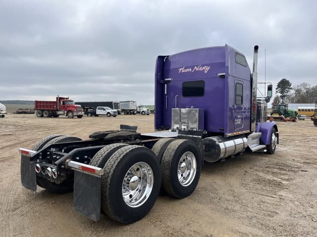 Image of Kenworth W900 equipment image 3