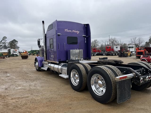 Image of Kenworth W900 equipment image 2