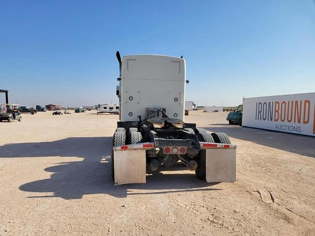 Image of Kenworth W900 equipment image 3