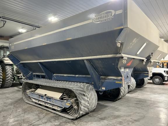 Image of Kinze 1050 equipment image 2