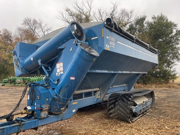 2010 Kinze 1050 Equipment Image0