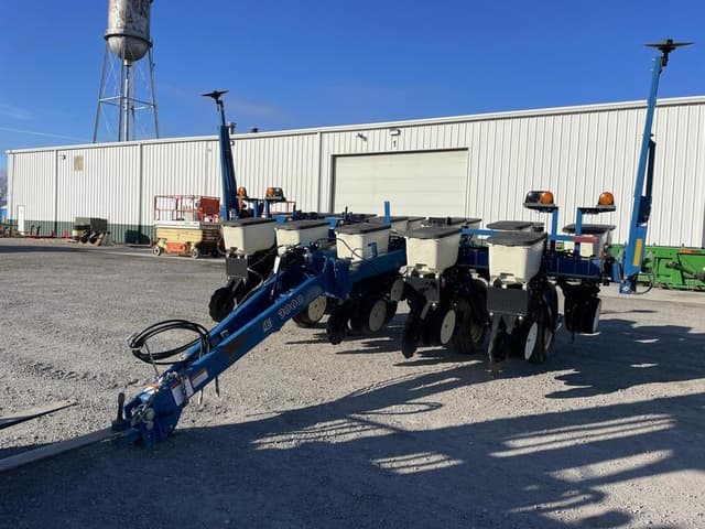 Image of Kinze 3000 equipment image 1