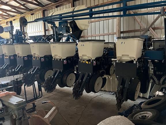 Image of Kinze 3600 Primary image