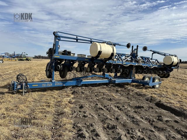 Image of Kinze 3600 equipment image 4