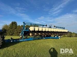 2010 Kinze 3600 Image