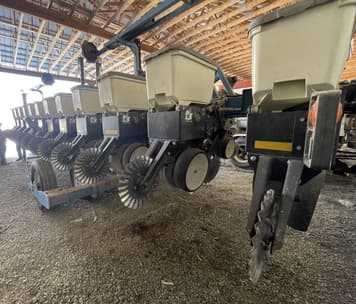 Main image Kinze 3650