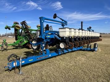 Main image Kinze 3660