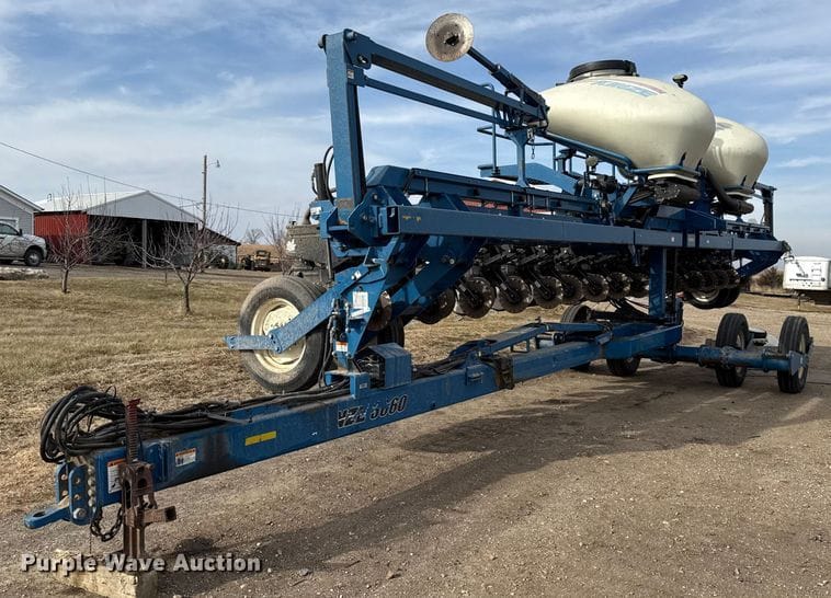 2010 Kinze 3660 Equipment Image0