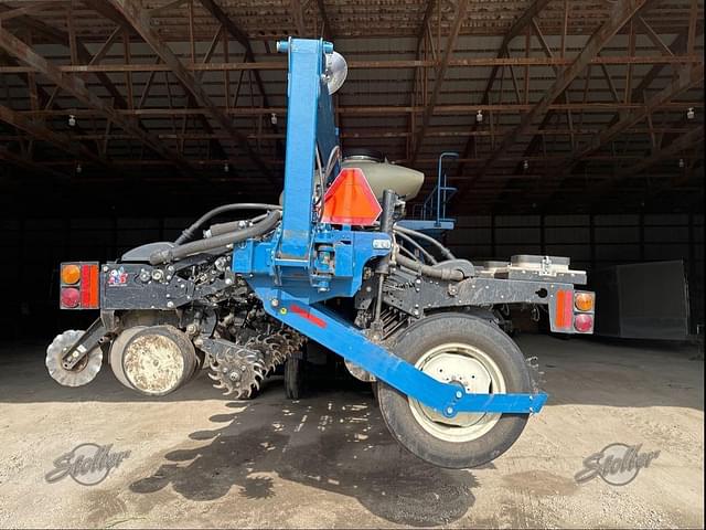 Image of Kinze 3660ASD equipment image 4