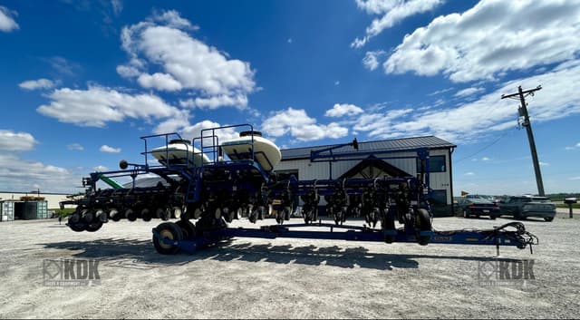 Image of Kinze 3660ASD equipment image 3