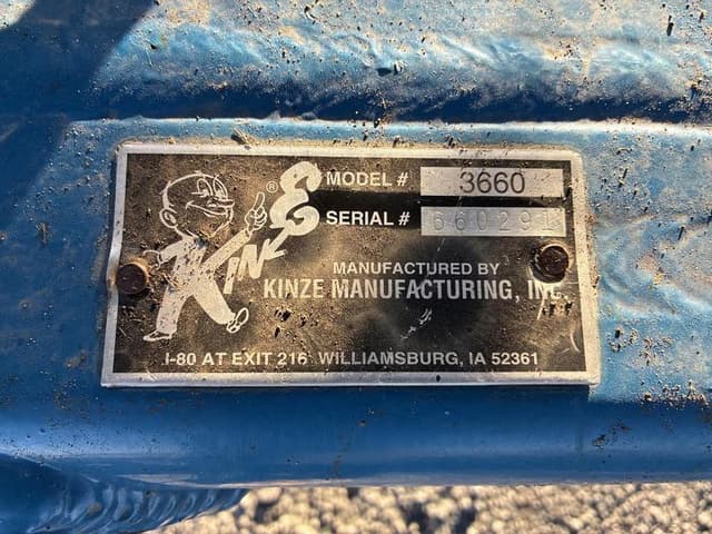 Image of Kinze 3660ASD equipment image 1