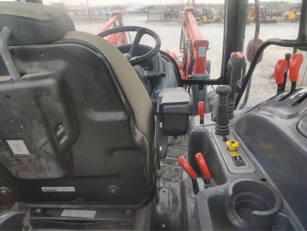 2010 Kioti DK90 Equipment Image0