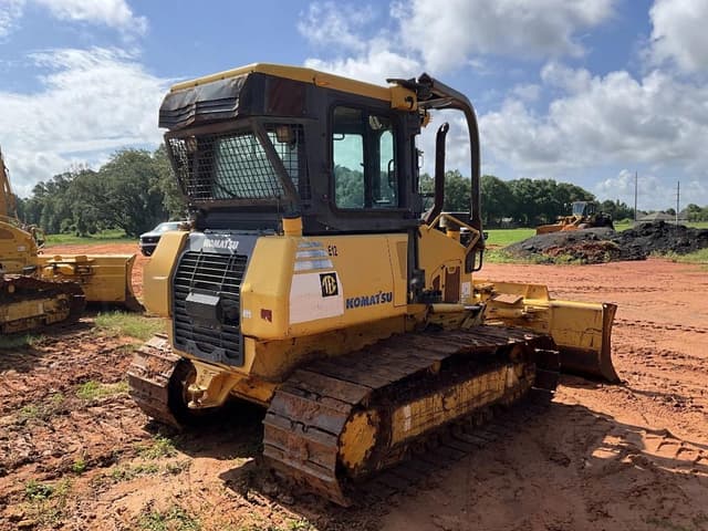 Image of Komatsu D39PX-22 equipment image 4