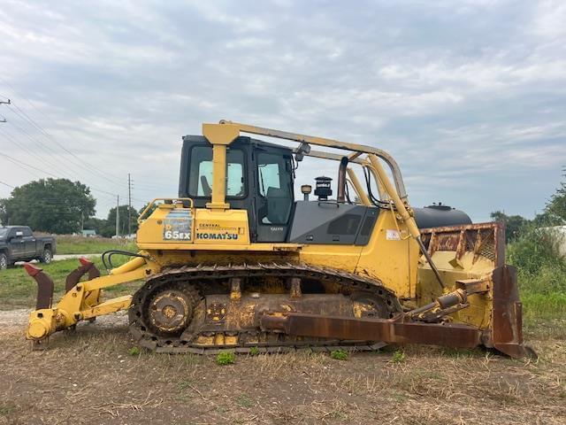 Image of Komatsu D65EX-15 equipment image 4