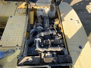 Main image Komatsu PC220LC-8 13