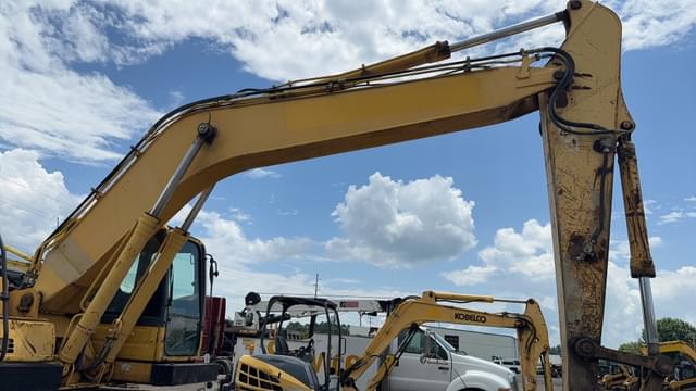 Image of Komatsu PC220LC equipment image 4