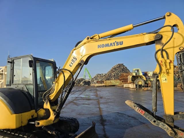 Image of Komatsu PC55MR-3 equipment image 3