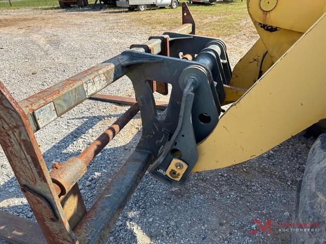 Image of Komatsu WA250-6 equipment image 4