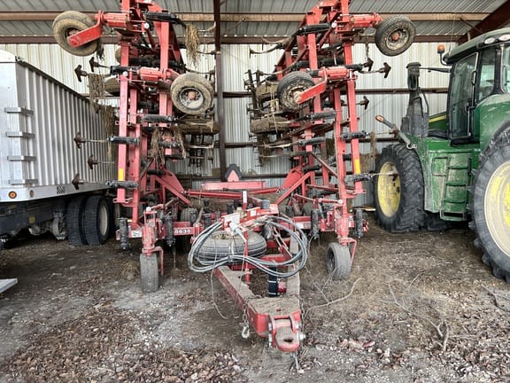 2010 Krause 5635-46 Equipment Image0