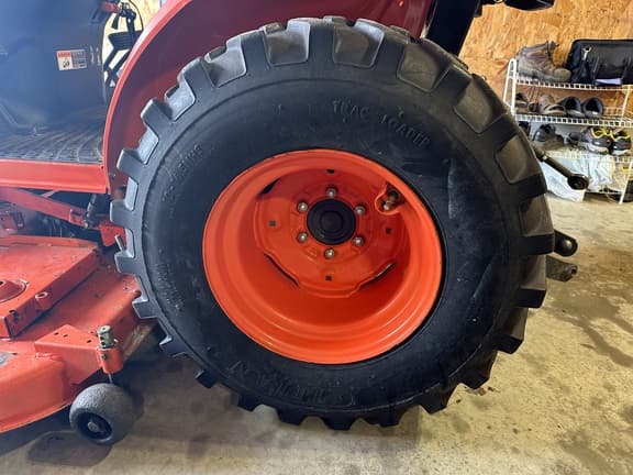 Image of Kubota B2620 equipment image 4