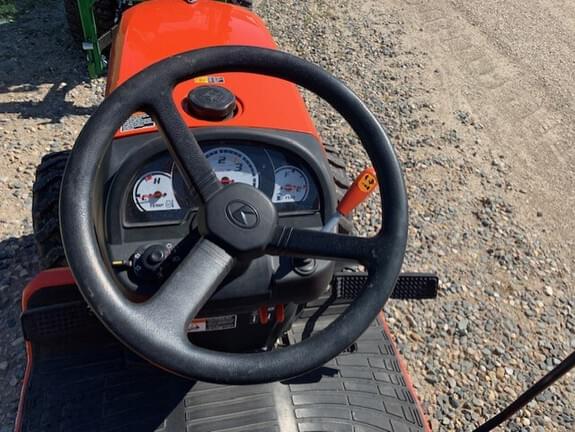 Image of Kubota B2920 equipment image 4