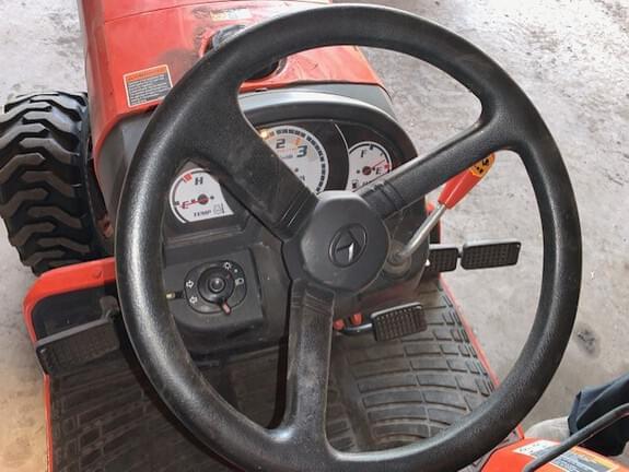 Image of Kubota B2920 equipment image 3