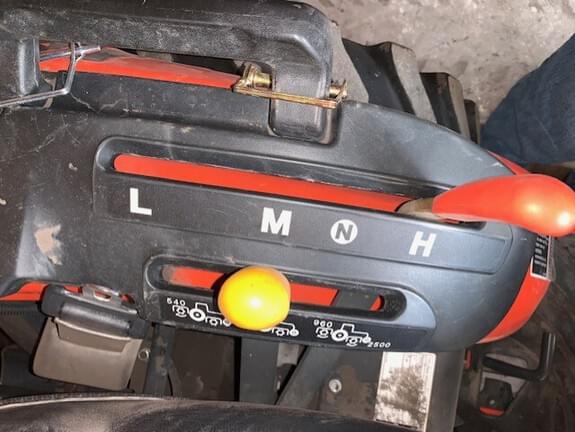 Image of Kubota B2920 equipment image 4