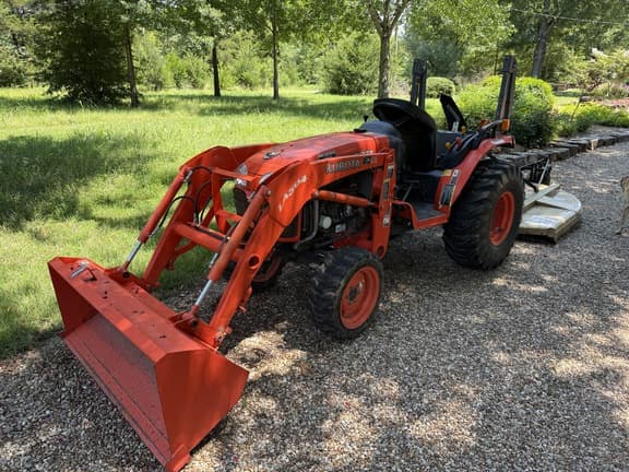 Image of Kubota B3200 Primary image