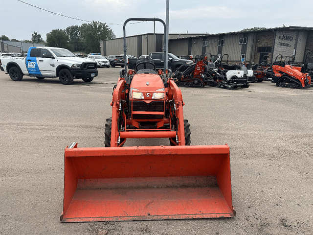 Image of Kubota B3200HSD equipment image 2