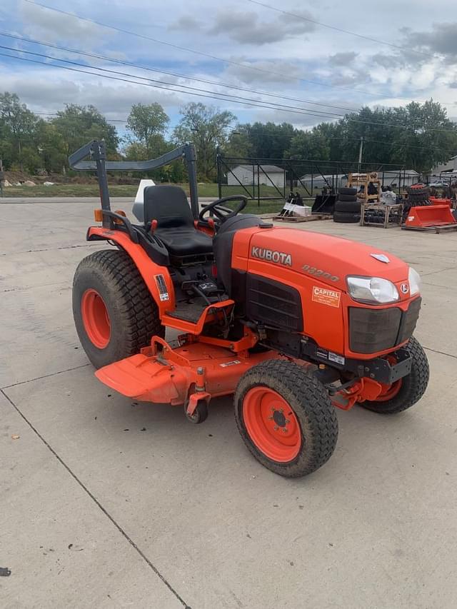 Image of Kubota B3200 equipment image 1