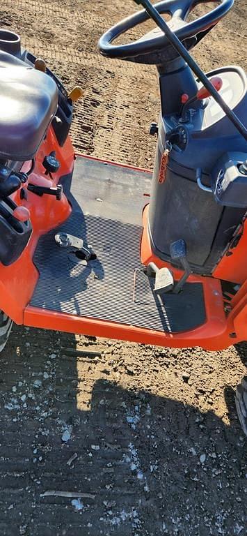 Image of Kubota BX2360 equipment image 4