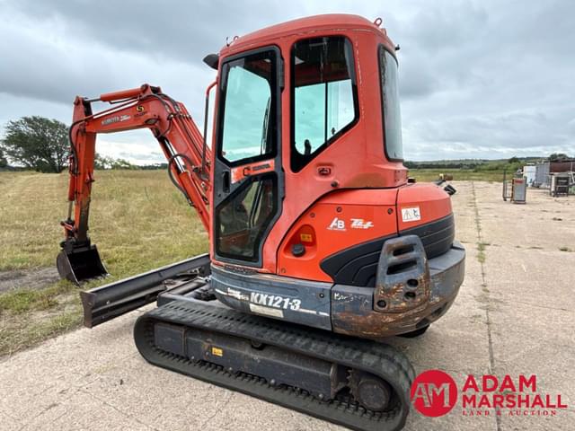 Image of Kubota KX121-3ST equipment image 4