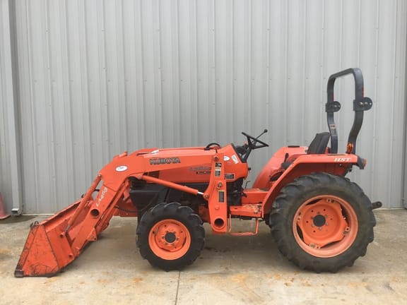 Main image Kubota L2800