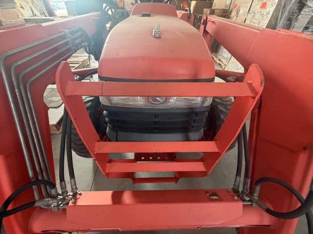 Image of Kubota L3400 equipment image 2