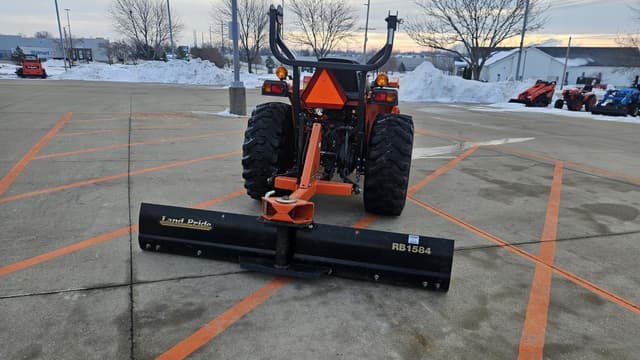 Image of Kubota L3700SU equipment image 3