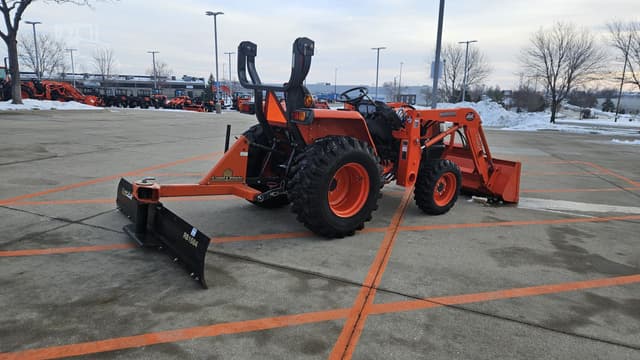Image of Kubota L3700SU equipment image 2