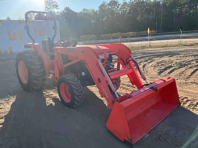Image of Kubota L4400 equipment image 2