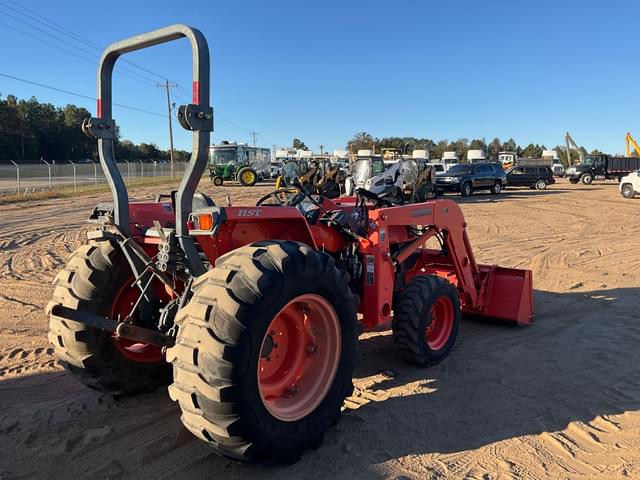 Image of Kubota L4400 equipment image 4