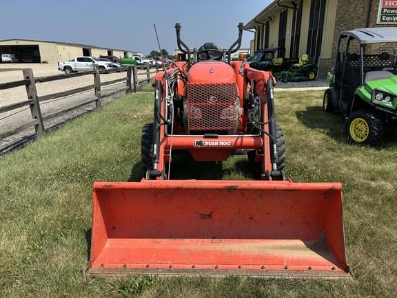 Image of Kubota L4740 equipment image 2