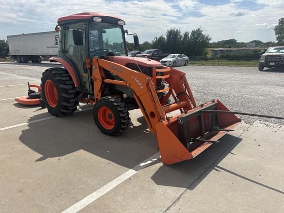 Image of Kubota L5240 equipment image 3