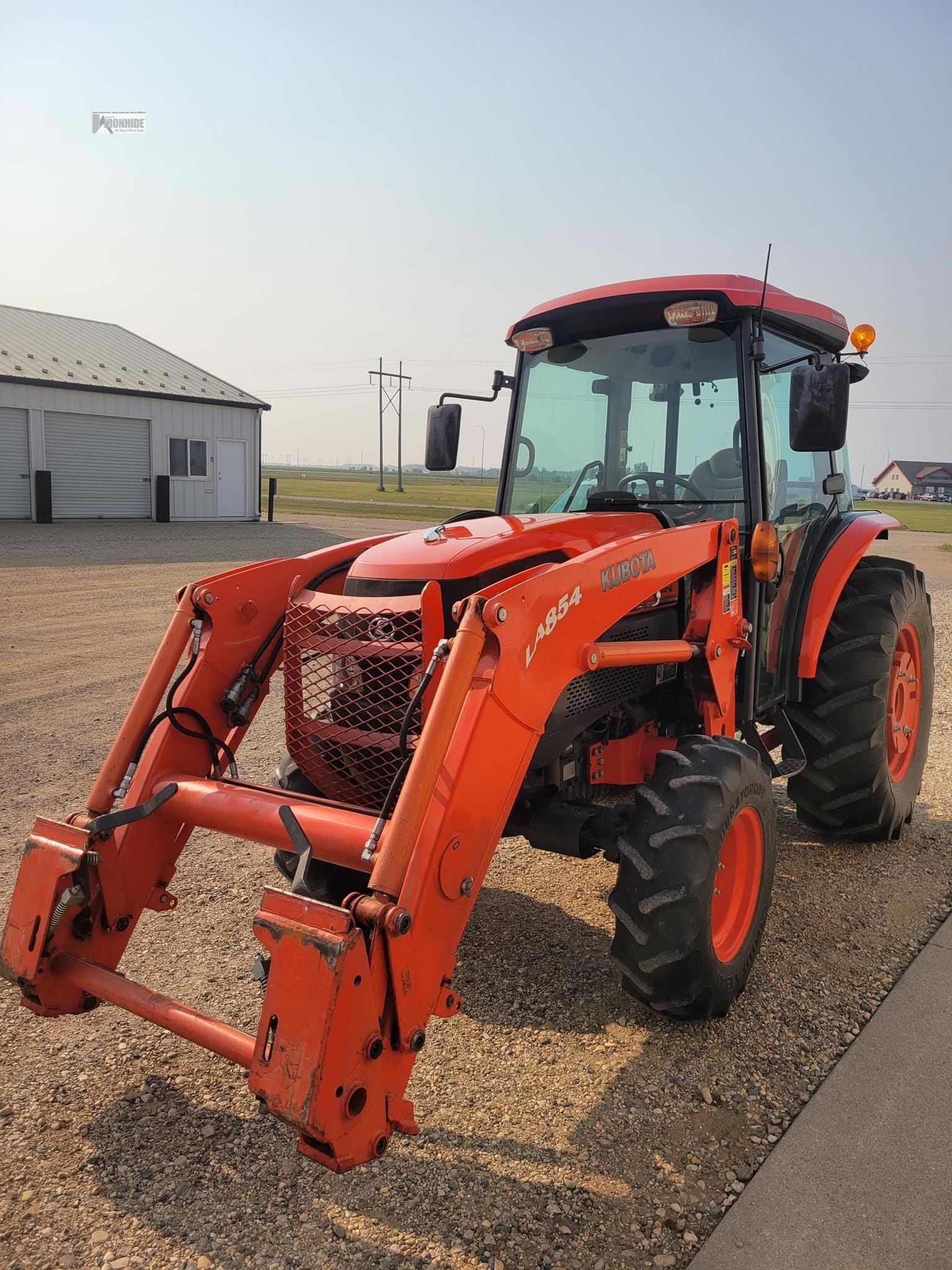 2010 Kubota L5740 Equipment Image0