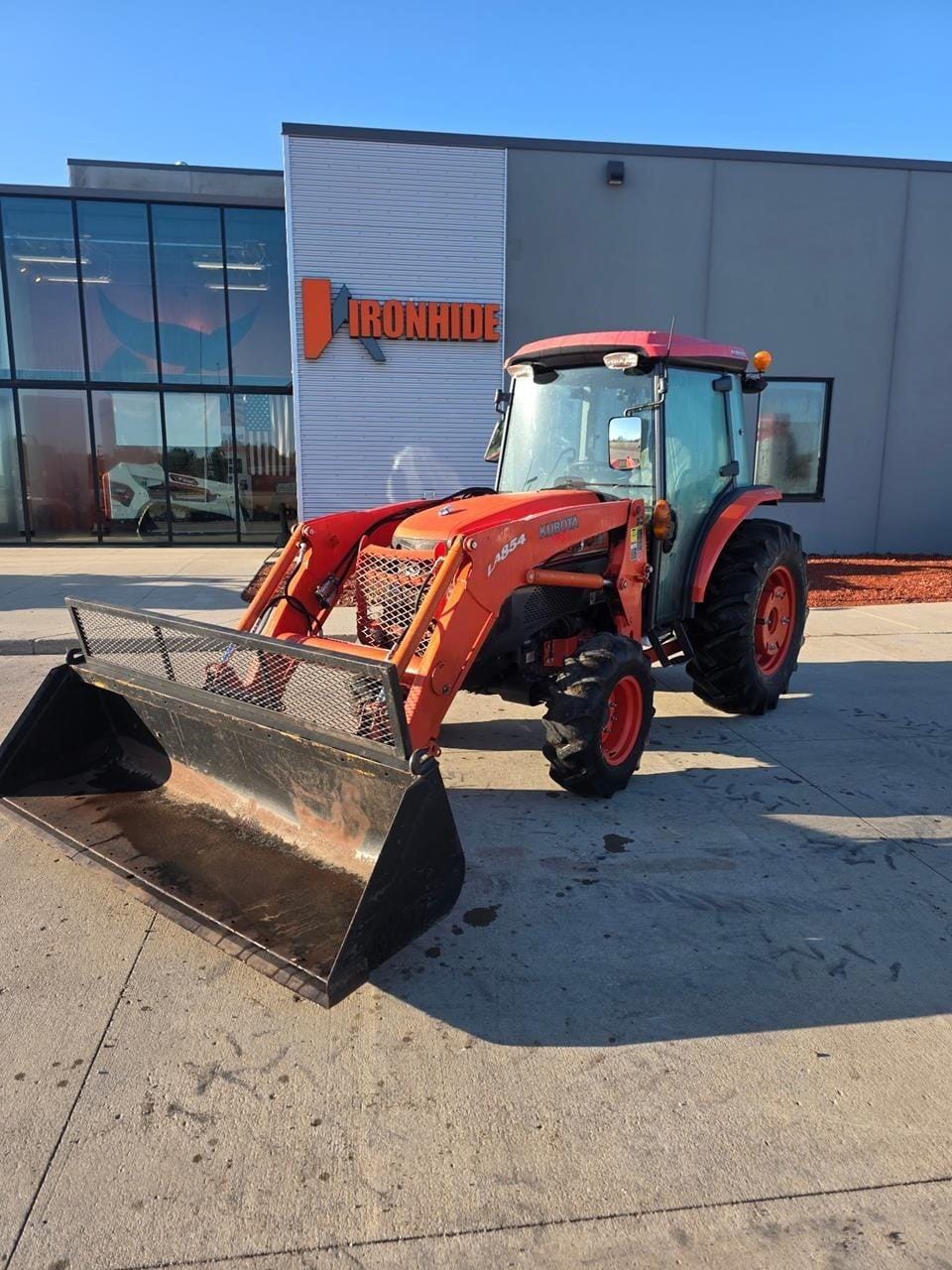 2010 Kubota L5740 Equipment Image0
