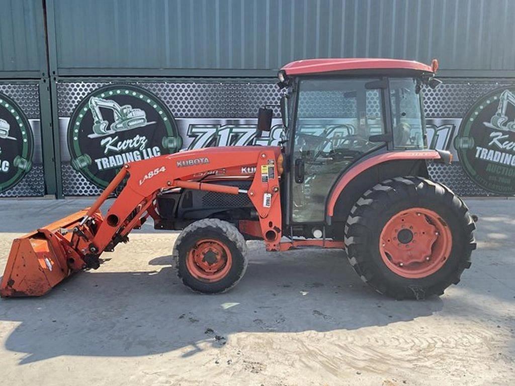 Image of Kubota L5740 Primary image