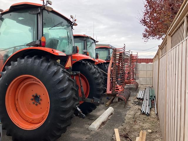 Image of Kubota M126GX equipment image 4