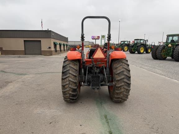 Image of Kubota M7040DT equipment image 3