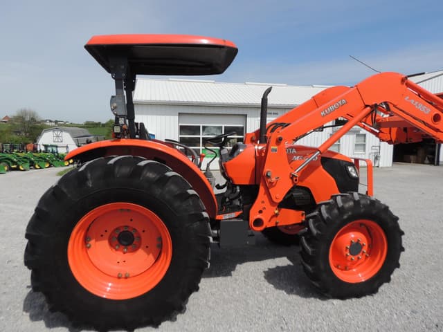 Image of Kubota M8540 equipment image 3