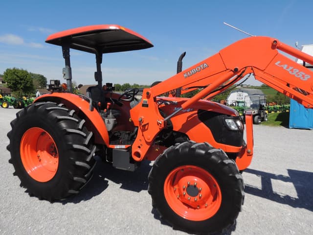 Image of Kubota M8540 equipment image 3