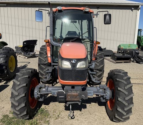Image of Kubota M9540 equipment image 1